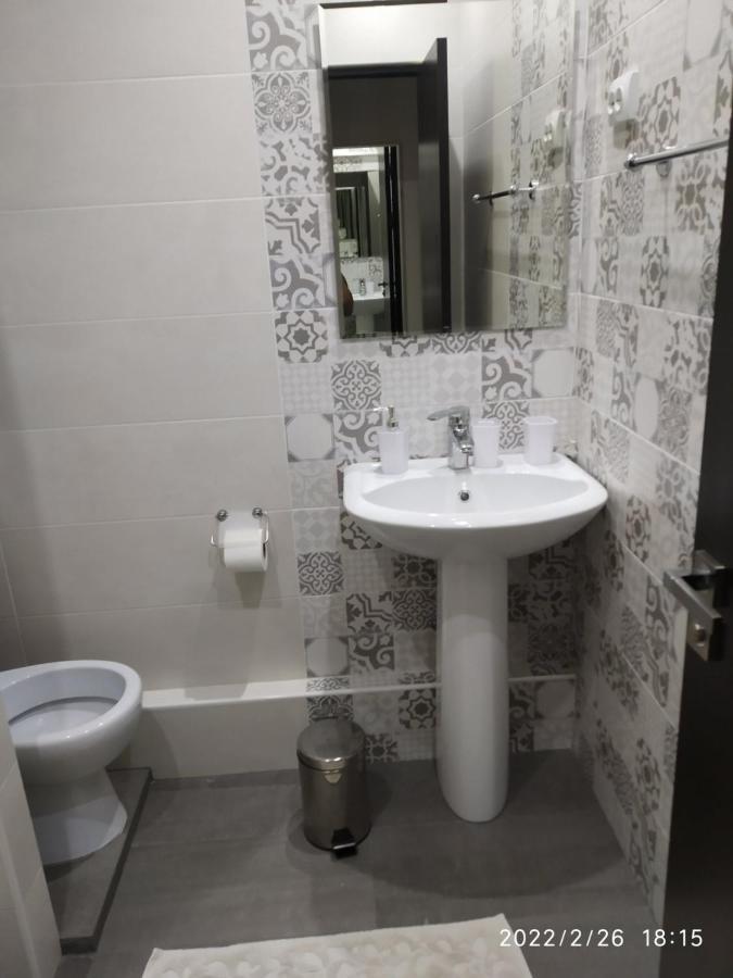 Hotel Paulina Falesti Extérieur photo