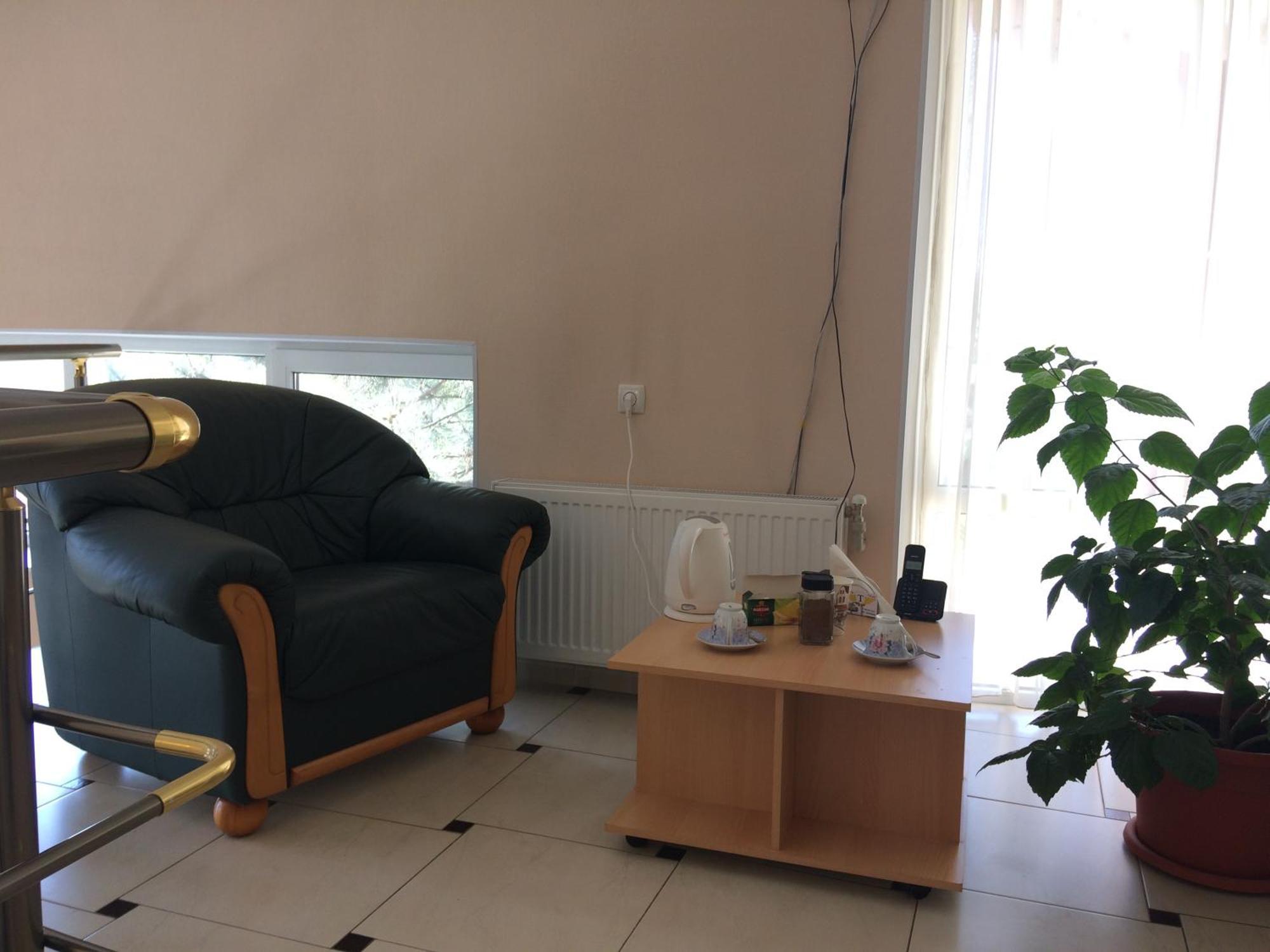 Hotel Paulina Falesti Extérieur photo